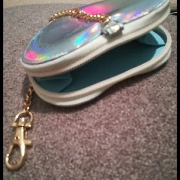 💖HP💖SILVER HOLOGRAPHIC COIN PURSE - Picture 3 of 4